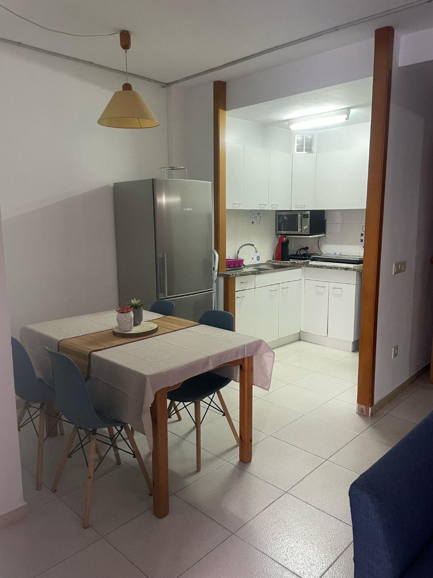 Apartamento Con Piscina En El Centro De 블랑스 외부 사진